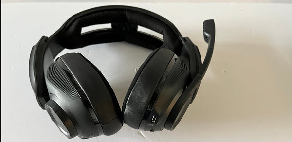 Epos Sennheiser - Casque d'écoute sans fil pour joueur Modèle GSP 670 Gaming Series (Noir)